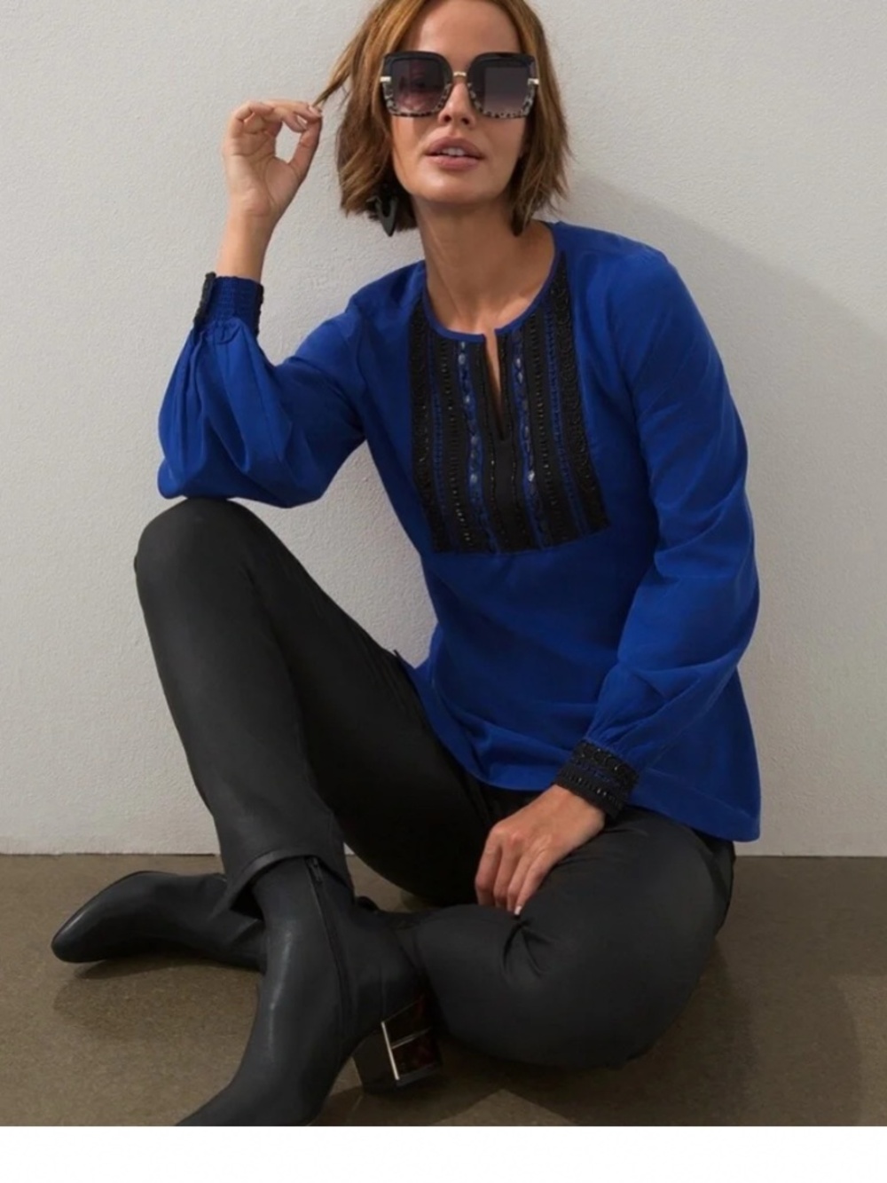 Chico’s Embellished Colorclock Top in Cobalt Combo Sz M EUC $109R - Picture 2 of 13